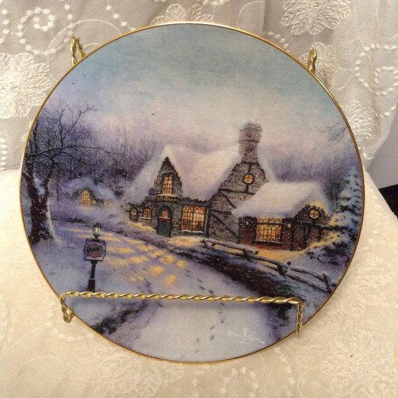 🍰Limited "The Borterfield gift shoppe" plate🍰 - Picture 1 of 3